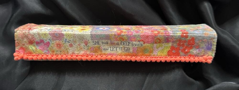 Natural Life Covered Daily Pill Box She Took Deep Breath & Let It Go Weekly 7
